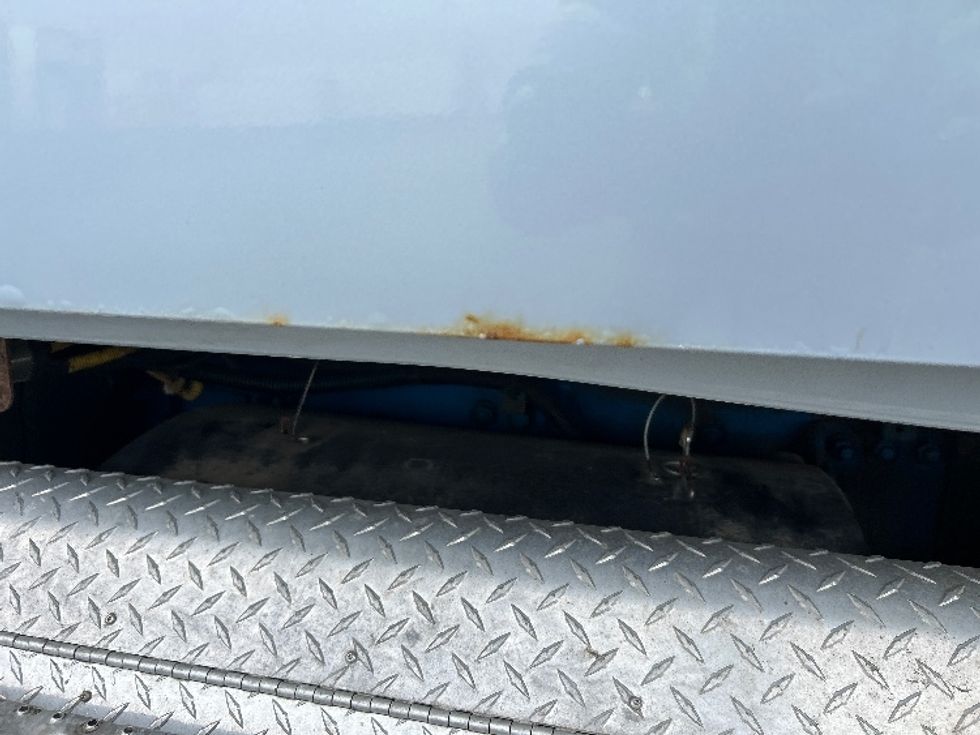 Sleeper Tractor-Heavy Duty Tractors-Freightliner-2020-T12664ST-Cambridge-ON-691,339\n\t\tkm-$ 73,750 - Image 24