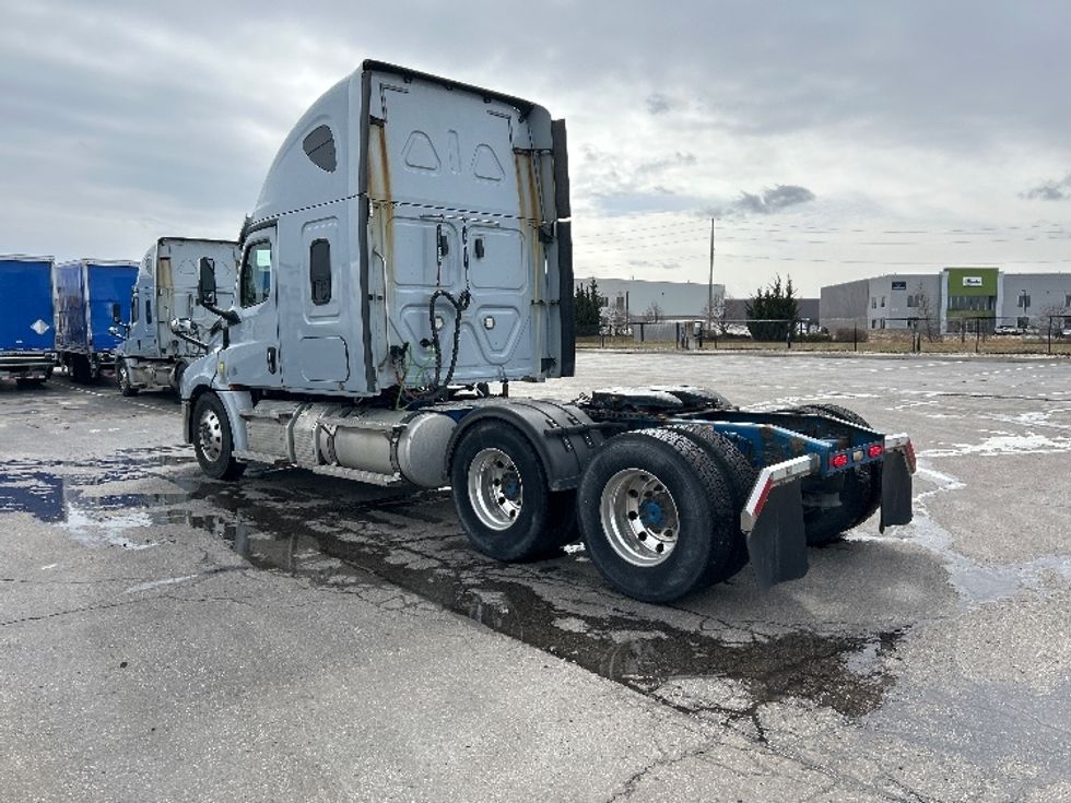 Sleeper Tractor-Heavy Duty Tractors-Freightliner-2020-T12664ST-Cambridge-ON-691,339\n\t\tkm-$ 73,750 - Image 5
