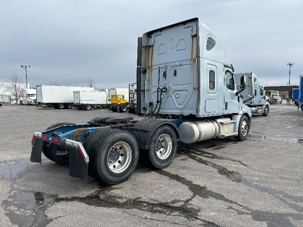 Sleeper Tractor-Heavy Duty Tractors-Freightliner-2020-T12664ST-Cambridge-ON-691,339\n\t\tkm-$ 73,750 - Image 7