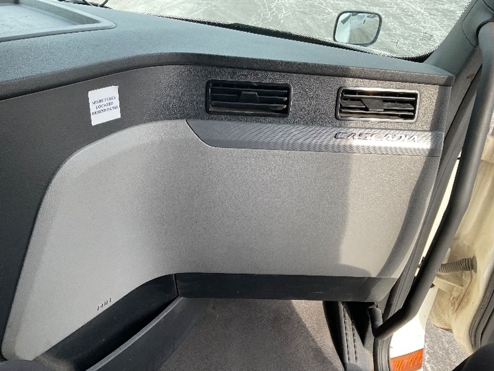 Sleeper Tractor-Heavy Duty Tractors-Freightliner-2020-T12664ST-Canton-OH-526,703\n\t\tmiles-$ 72,750 - Image 13