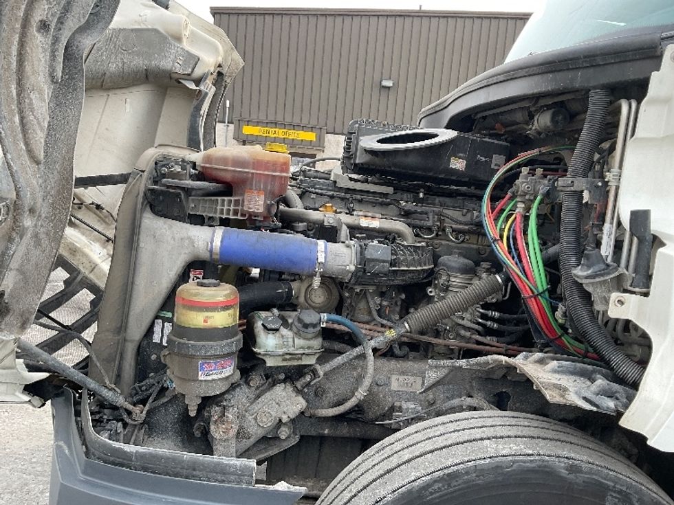 Sleeper Tractor-Heavy Duty Tractors-Freightliner-2020-T12664ST-Canton-OH-526,703\n\t\tmiles-$ 72,750 - Image 20