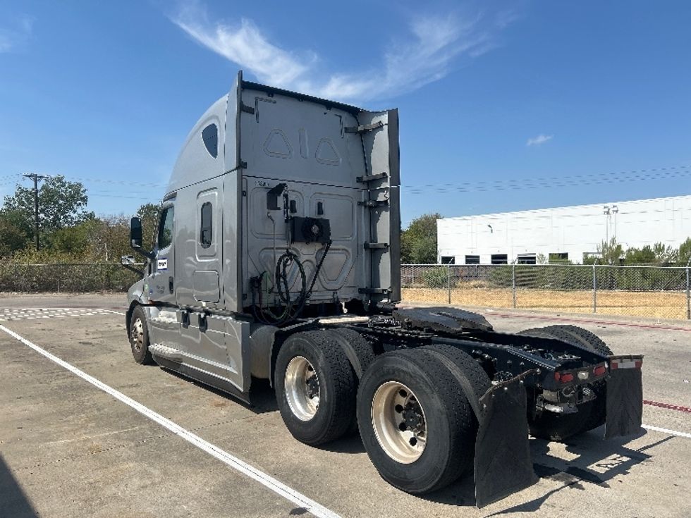 Sleeper Tractor-Heavy Duty Tractors-Freightliner-2020-T12664ST-Carrollton-TX-483,338\n\t\tmiles-$ 70,000 - Image 22