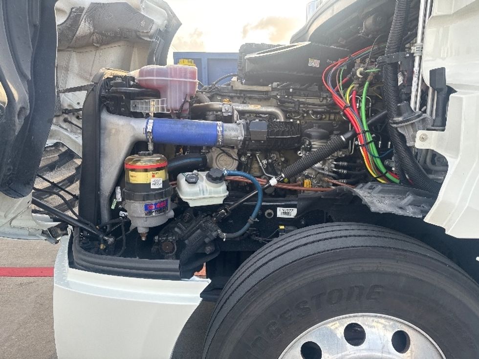 Sleeper Tractor-Heavy Duty Tractors-Freightliner-2020-T12664ST-Carrollton-TX-511,532\n\t\tmiles-$ 68,500 - Image 21