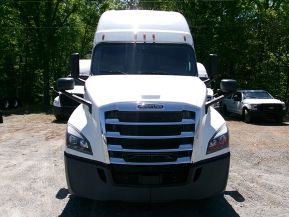 Sleeper Tractor-Heavy Duty Tractors-Freightliner-2020-T12664ST-Charlotte-NC-521,750\n\t\tmiles-$ 59,250 - Image 4