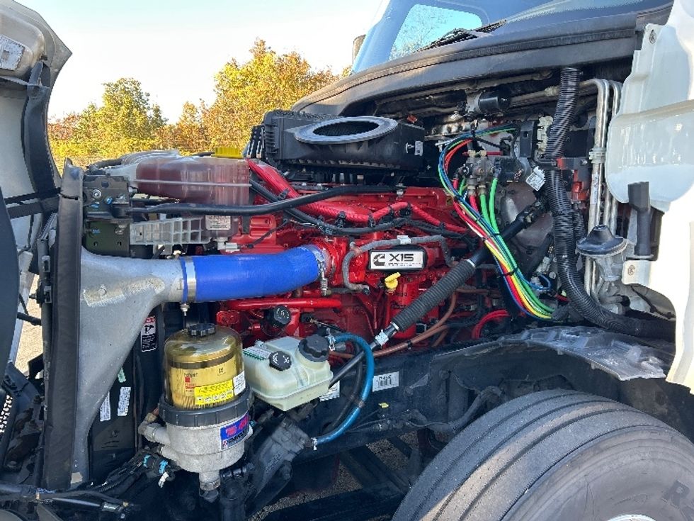 Sleeper Tractor-Heavy Duty Tractors-Freightliner-2020-T12664ST-Chattanooga-TN-423,395\n\t\tmiles-$ 68,500 - Image 20