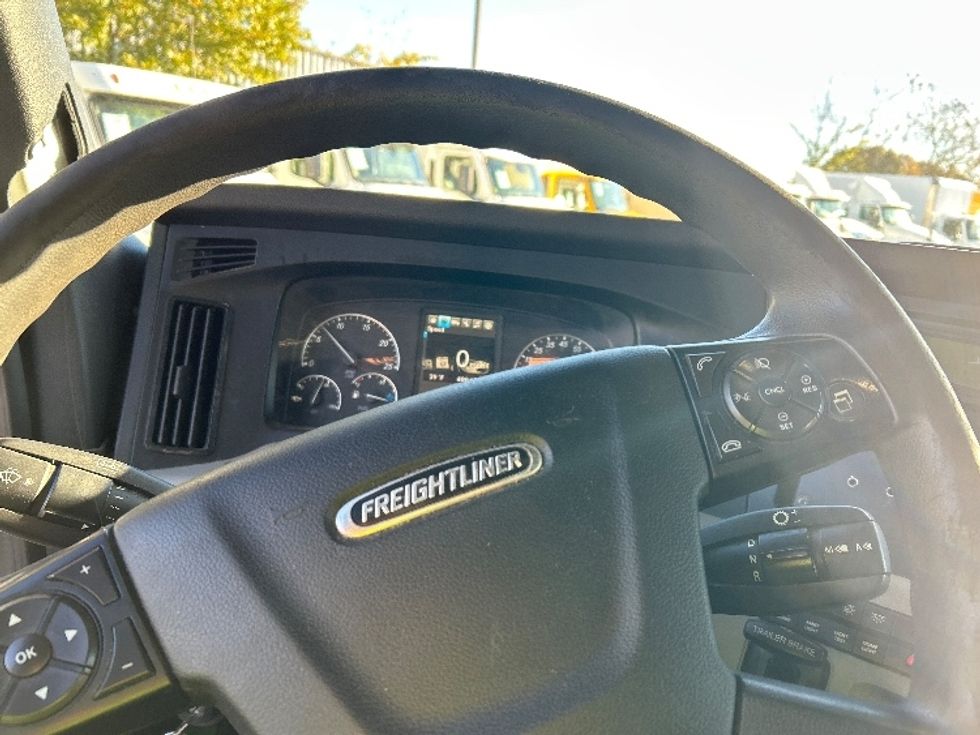 Sleeper Tractor-Heavy Duty Tractors-Freightliner-2020-T12664ST-Chattanooga-TN-480,659\n\t\tmiles-$ 64,500 - Image 11