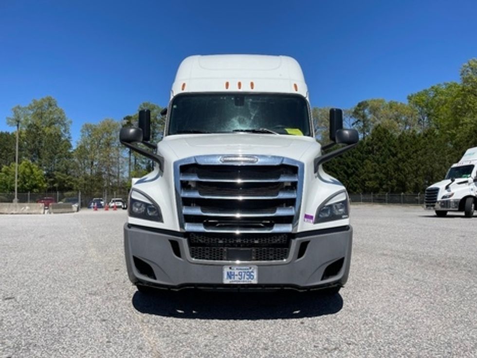 Sleeper Tractor-Heavy Duty Tractors-Freightliner-2020-T12664ST-Chester-VA-591,348\n\t\tmiles-$ 50,000 - Image 8