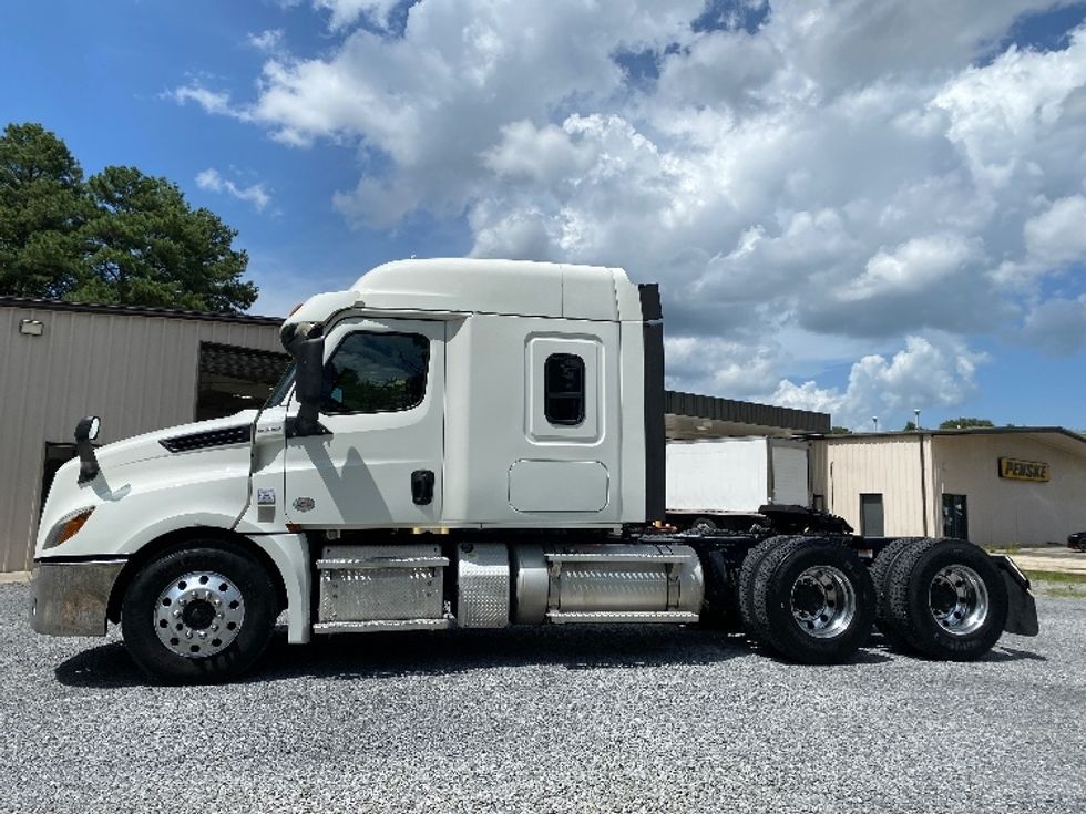Sleeper Tractor-Heavy Duty Tractors-Freightliner-2020-T12664ST-Cleveland-TN-502,368\n\t\tmiles-$ 68,500 - Image 4
