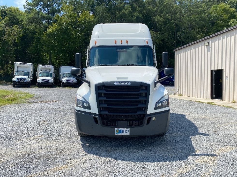 Sleeper Tractor-Heavy Duty Tractors-Freightliner-2020-T12664ST-Cleveland-TN-669,905\n\t\tmiles-$ 55,500 - Image 2