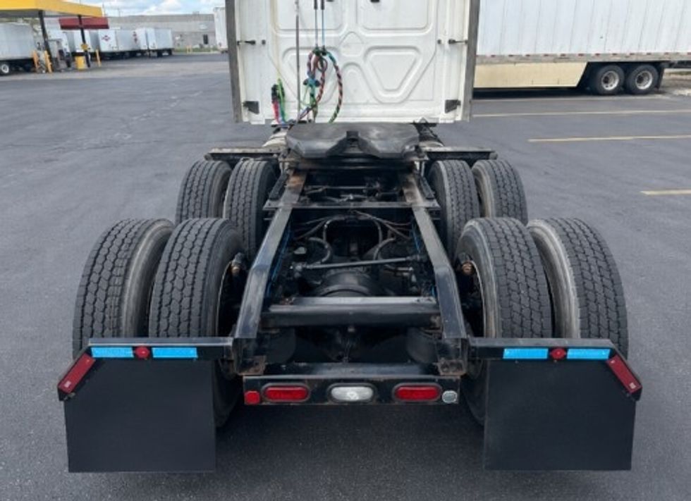 Sleeper Tractor-Heavy Duty Tractors-Freightliner-2020-T12664ST-Columbus-OH-434,428\n\t\tmiles-$ 61,250 - Image 6