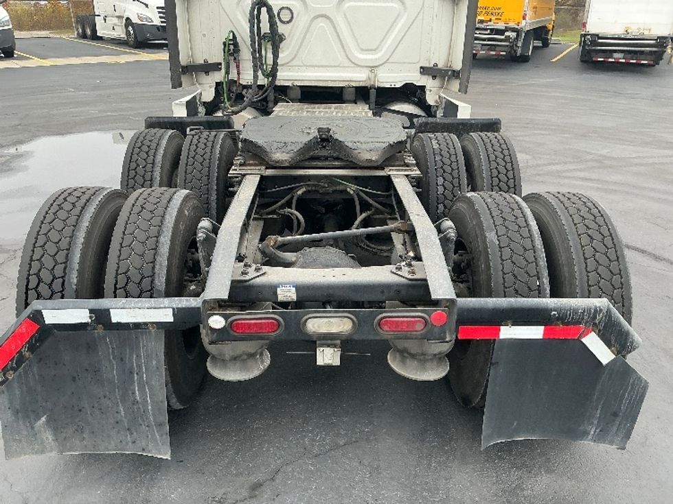 Sleeper Tractor-Heavy Duty Tractors-Freightliner-2020-T12664ST-Columbus-OH-499,870\n\t\tmiles-$ 61,000 - Image 6