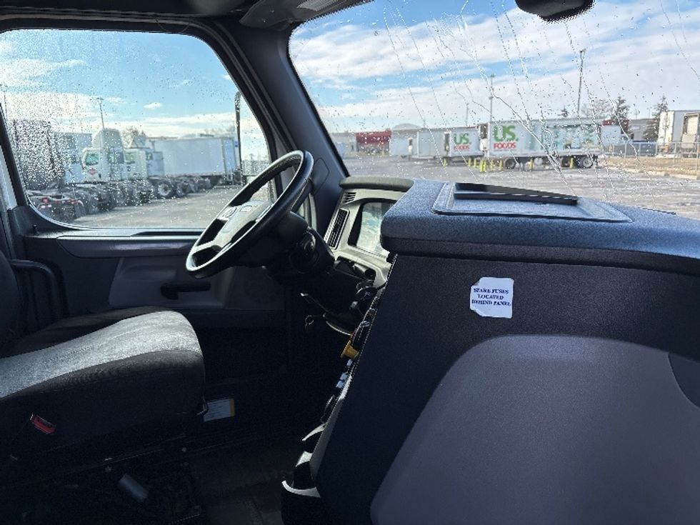 Sleeper Tractor-Heavy Duty Tractors-Freightliner-2020-T12664ST-Columbus-OH-559,098\n\t\tmiles-$ 55,000 - Image 15