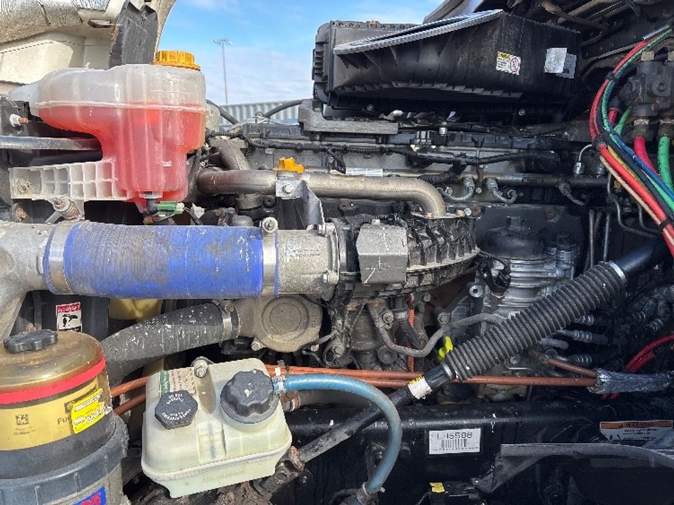 Sleeper Tractor-Heavy Duty Tractors-Freightliner-2020-T12664ST-Columbus-OH-559,098\n\t\tmiles-$ 55,000 - Image 21