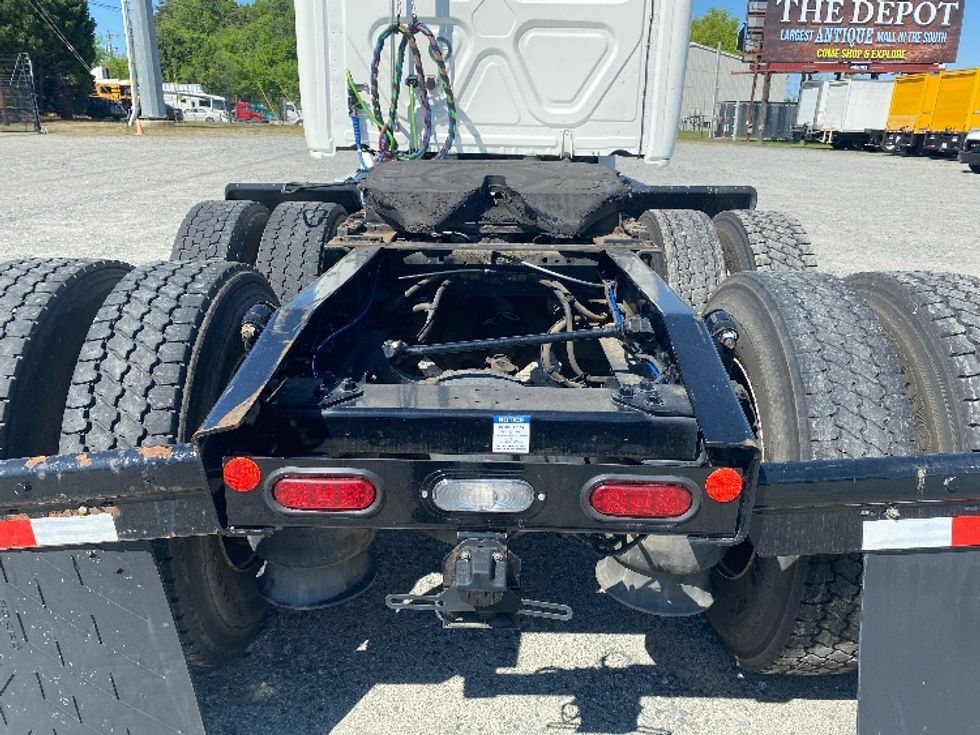 Sleeper Tractor-Heavy Duty Tractors-Freightliner-2020-T12664ST-Concord-NC-478,580\n\t\tmiles-$ 54,500 - Image 6