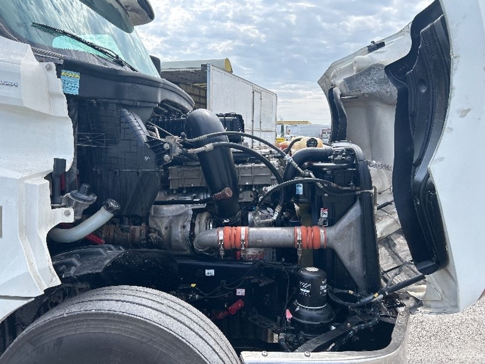 Sleeper Tractor-Heavy Duty Tractors-Freightliner-2020-T12664ST-Dallas-TX-462,973\n\t\tmiles-$ 69,500 - Image 20