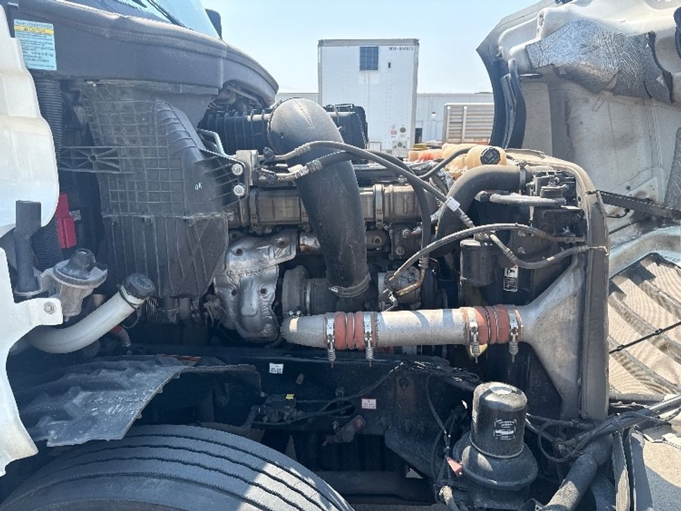 Sleeper Tractor-Heavy Duty Tractors-Freightliner-2020-T12664ST-Dallas-TX-510,985\n\t\tmiles-$ 66,000 - Image 20