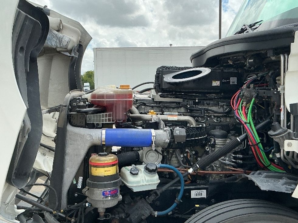 Sleeper Tractor-Heavy Duty Tractors-Freightliner-2020-T12664ST-Dallas-TX-535,536\n\t\tmiles-$ 65,000 - Image 21