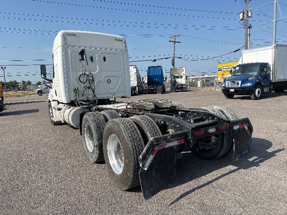 Sleeper Tractor-Heavy Duty Tractors-Freightliner-2020-T12664ST-Dallas-TX-583,418\n\t\tmiles-$ 61,000 - Image 5
