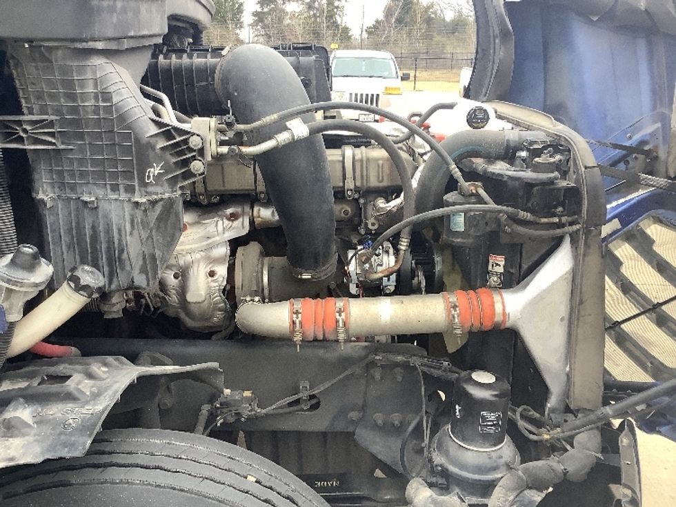 Sleeper Tractor-Heavy Duty Tractors-Freightliner-2020-T12664ST-Dallas-TX-620,891\n\t\tmiles-$ 60,000 - Image 19