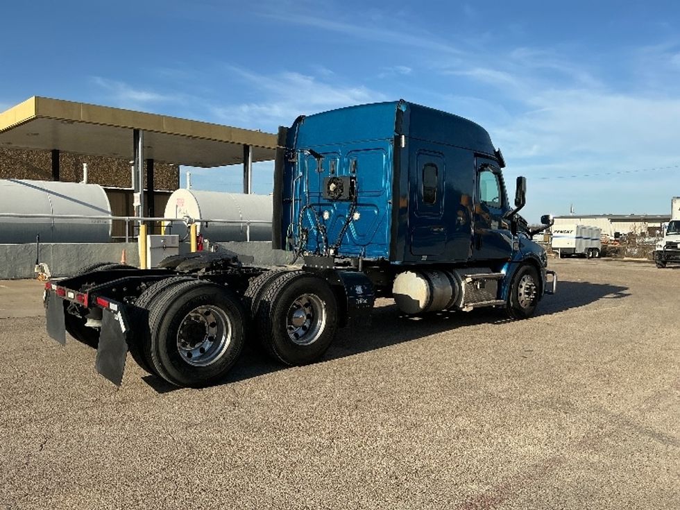 Sleeper Tractor-Heavy Duty Tractors-Freightliner-2020-T12664ST-Dallas-TX-629,720\n\t\tmiles-$ 53,250 - Image 7