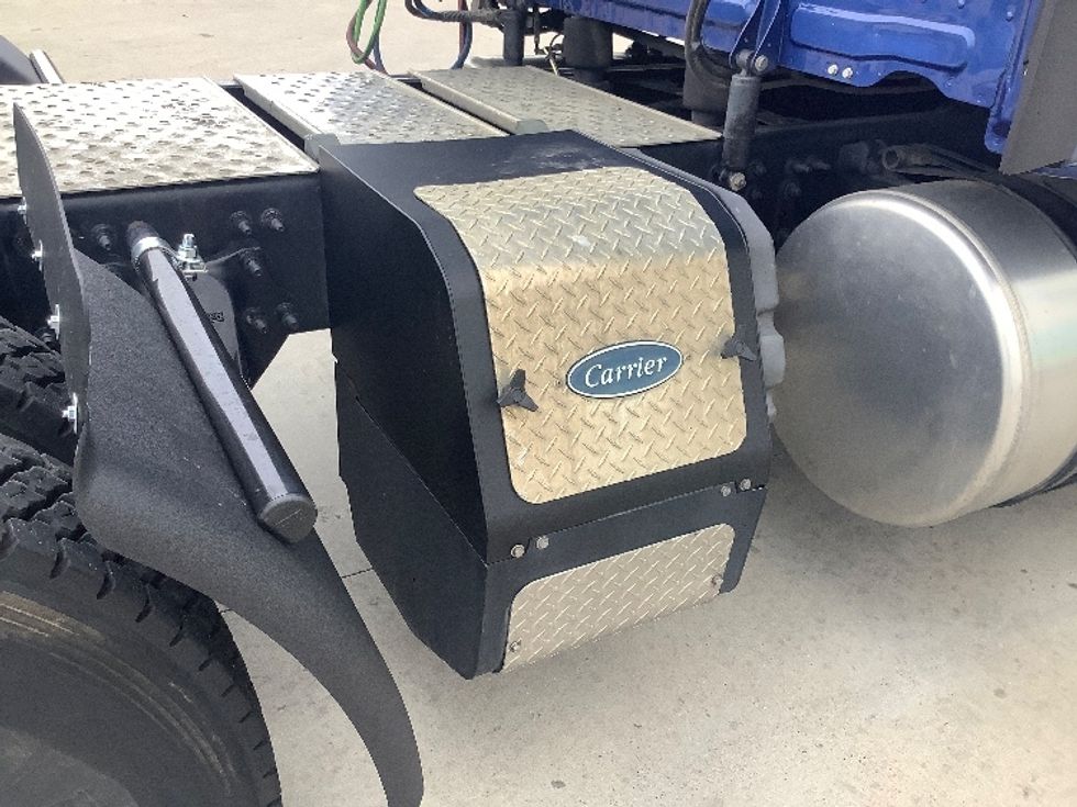 Sleeper Tractor-Heavy Duty Tractors-Freightliner-2020-T12664ST-Dallas-TX-696,800\n\t\tmiles-$ 54,750 - Image 22