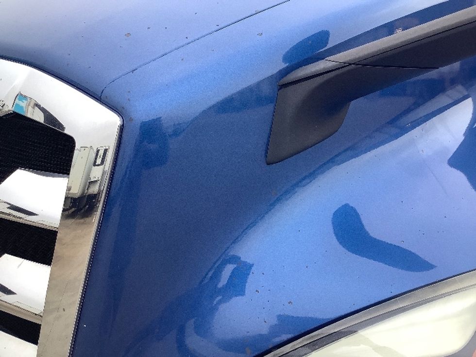 Sleeper Tractor-Heavy Duty Tractors-Freightliner-2020-T12664ST-Dallas-TX-696,800\n\t\tmiles-$ 54,750 - Image 25