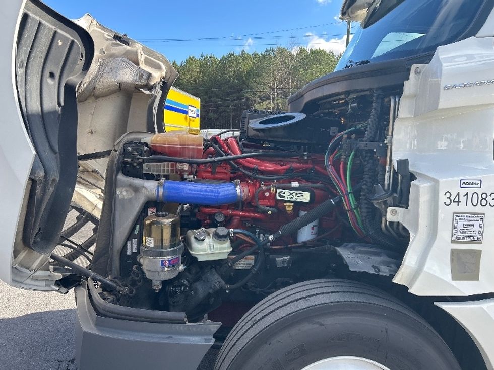 Sleeper Tractor-Heavy Duty Tractors-Freightliner-2020-T12664ST-Dalton-GA-458,353\n\t\tmiles-$ 66,000 - Image 21