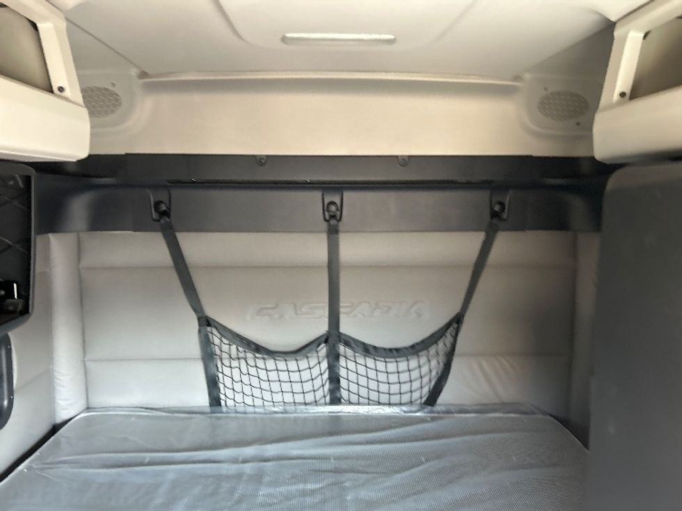 Sleeper Tractor-Heavy Duty Tractors-Freightliner-2020-T12664ST-Dalton-GA-556,983\n\t\tmiles-$ 58,500 - Image 16