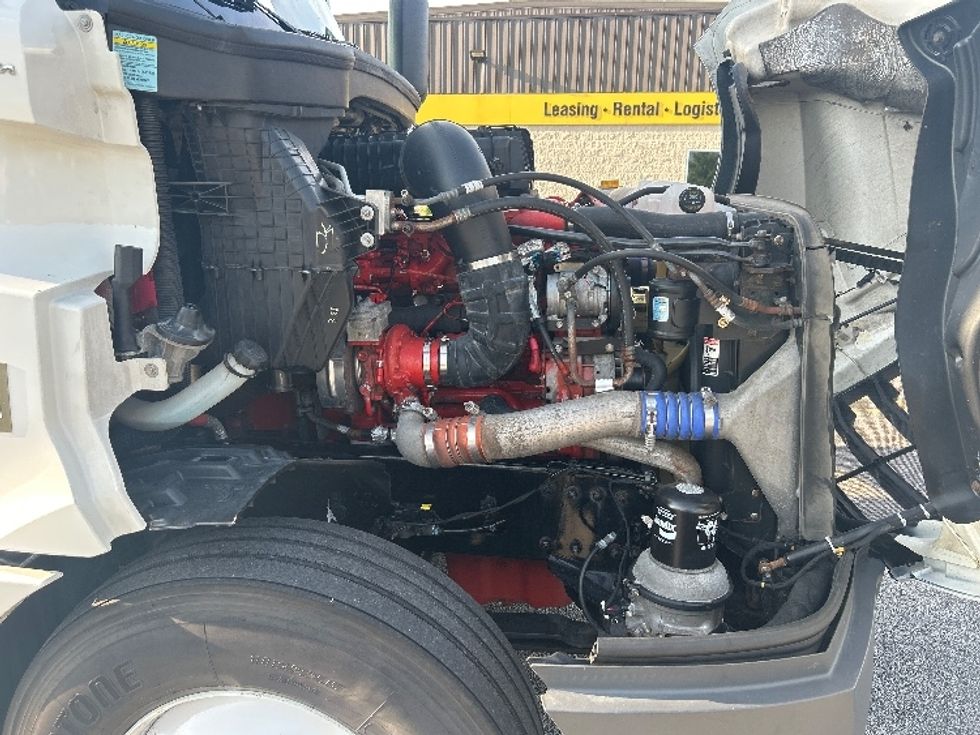 Sleeper Tractor-Heavy Duty Tractors-Freightliner-2020-T12664ST-Davenport-IA-566,486\n\t\tmiles-$ 59,750 - Image 20