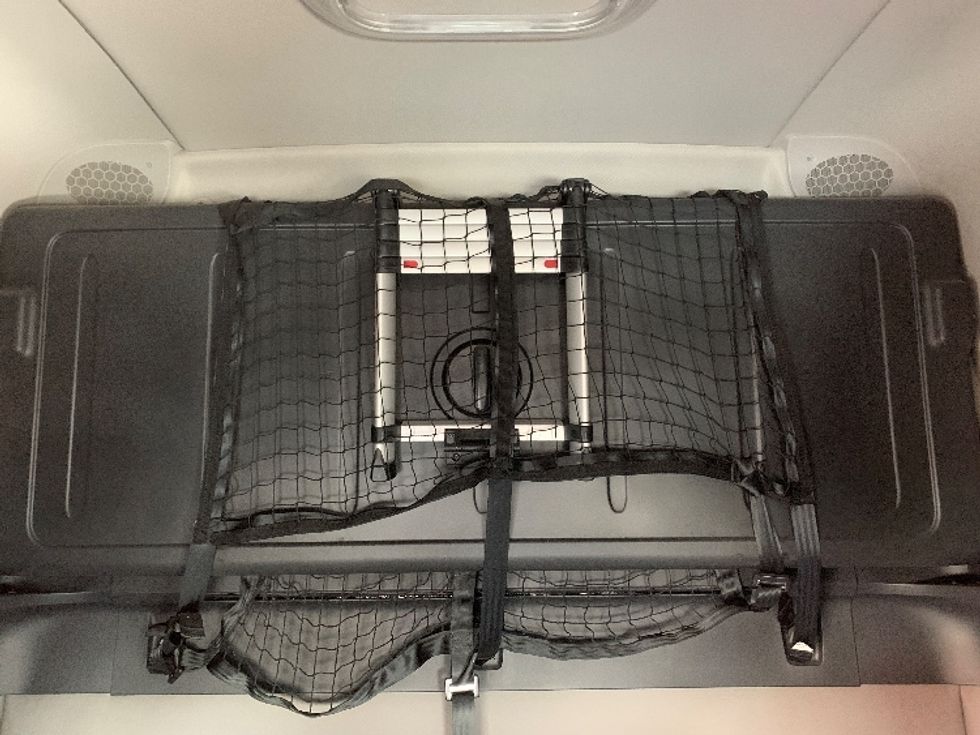 Sleeper Tractor-Heavy Duty Tractors-Freightliner-2020-T12664ST-Delaware-OH-564,009\n\t\tmiles-$ 53,500 - Image 17