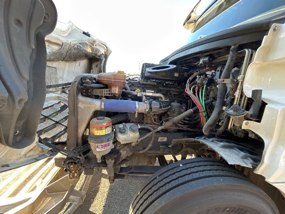 Sleeper Tractor-Heavy Duty Tractors-Freightliner-2020-T12664ST-Delta-BC-1,031,499\n\t\tkm-$ 66,750 - Image 21