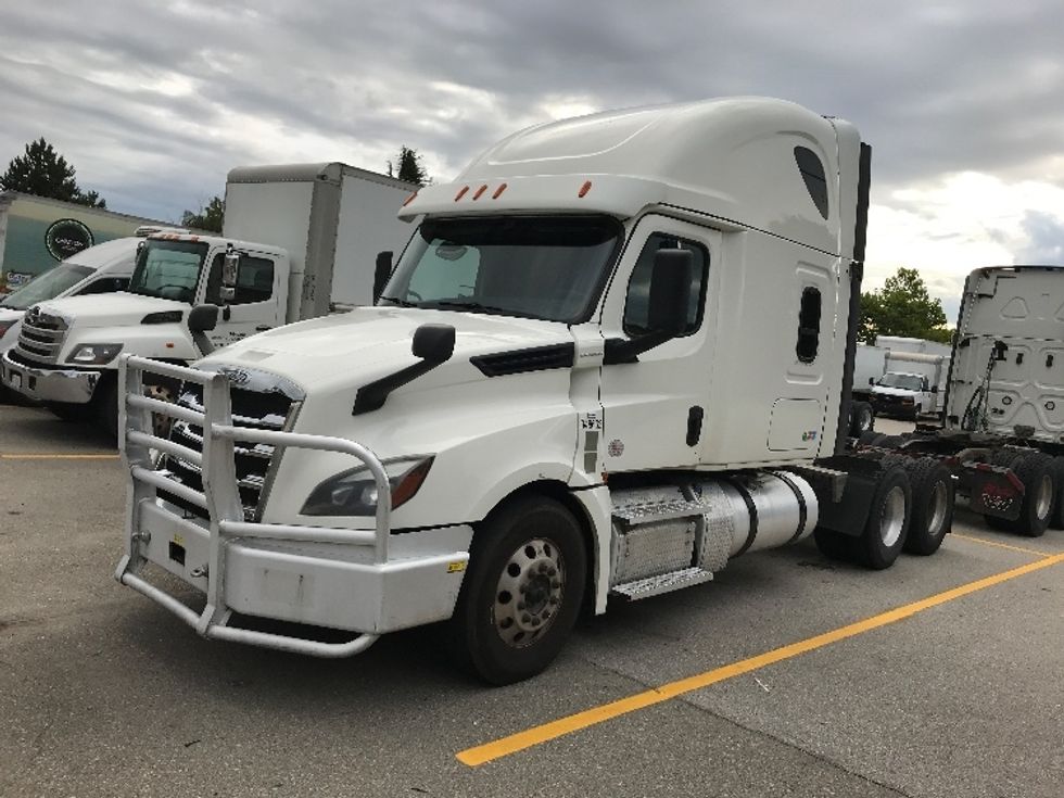 Sleeper Tractor-Heavy Duty Tractors-Freightliner-2020-T12664ST-Delta-BC-1,031,499\n\t\tkm-$ 66,750 - Image 3