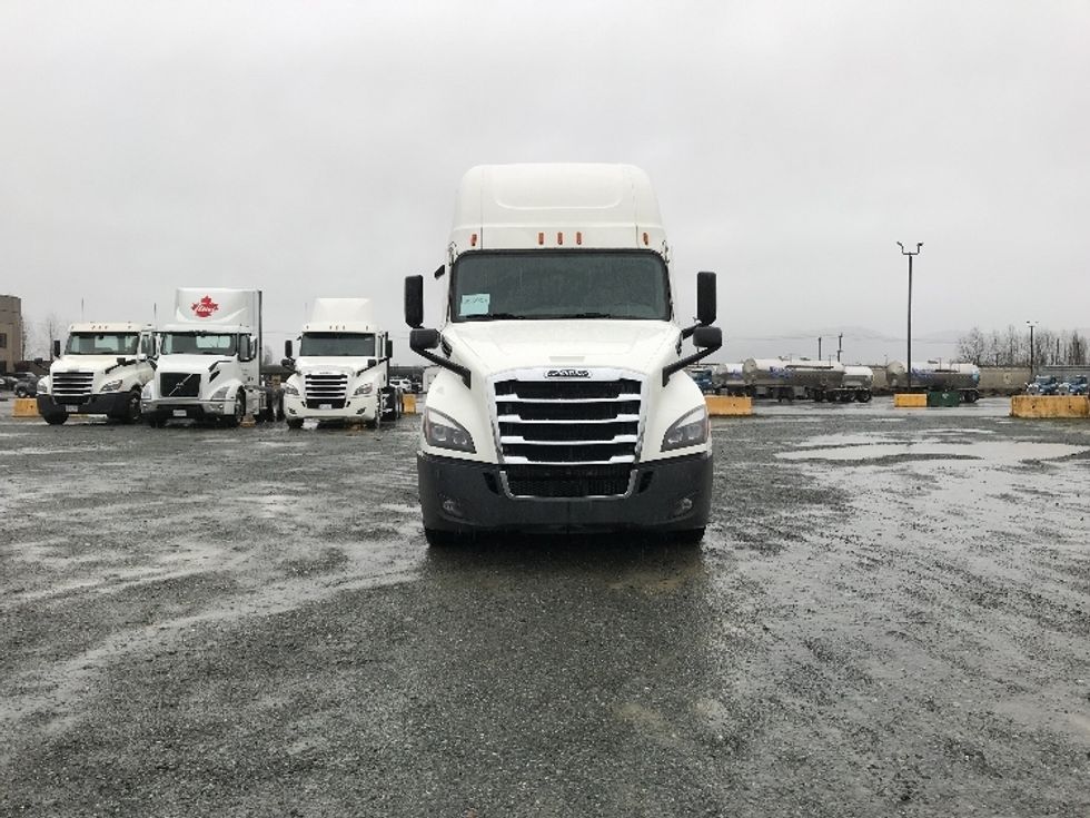 Sleeper Tractor-Heavy Duty Tractors-Freightliner-2020-T12664ST-Delta-BC-1,184,324\n\t\tkm-$ 48,500 - Image 2