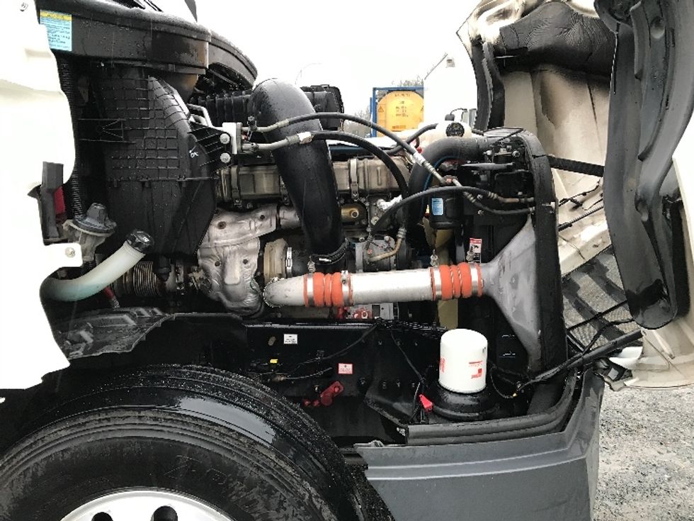 Sleeper Tractor-Heavy Duty Tractors-Freightliner-2020-T12664ST-Delta-BC-1,184,324\n\t\tkm-$ 48,500 - Image 20