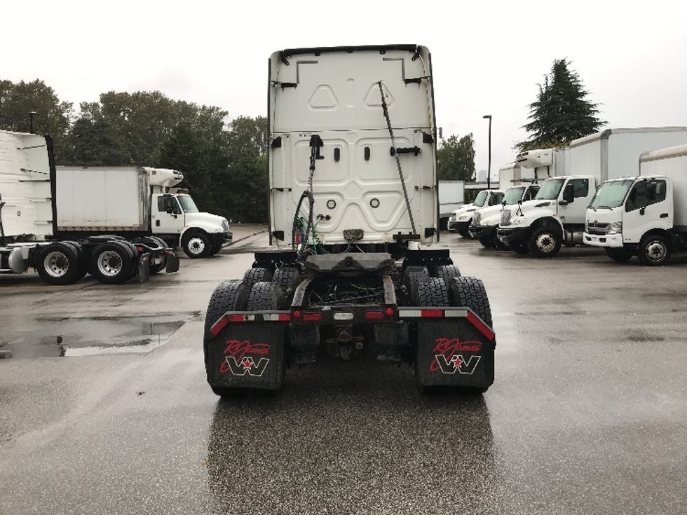 Sleeper Tractor-Heavy Duty Tractors-Freightliner-2020-T12664ST-Delta-BC-831,324\n\t\tkm-$ 76,500 - Image 6