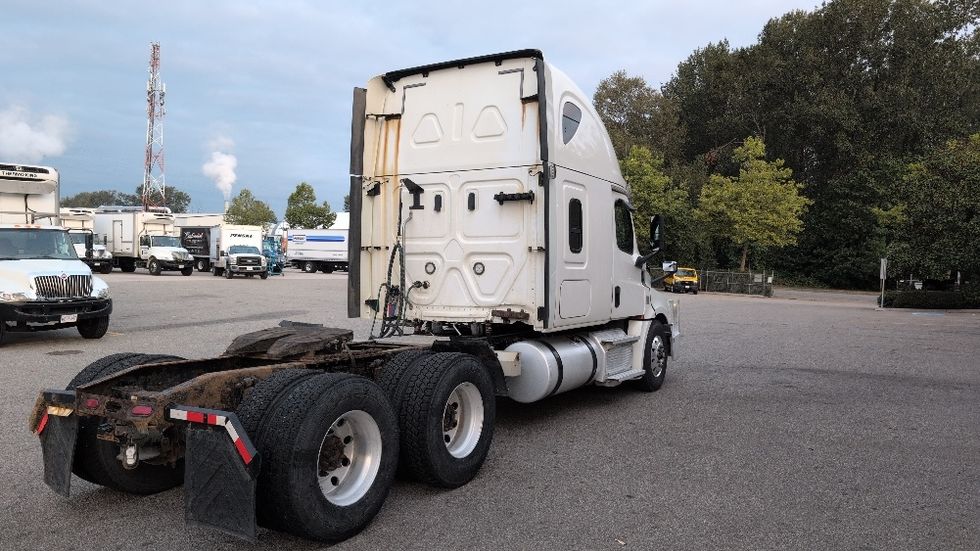 Sleeper Tractor-Heavy Duty Tractors-Freightliner-2020-T12664ST-Delta-BC-959,899\n\t\tkm-$ 70,250 - Image 7