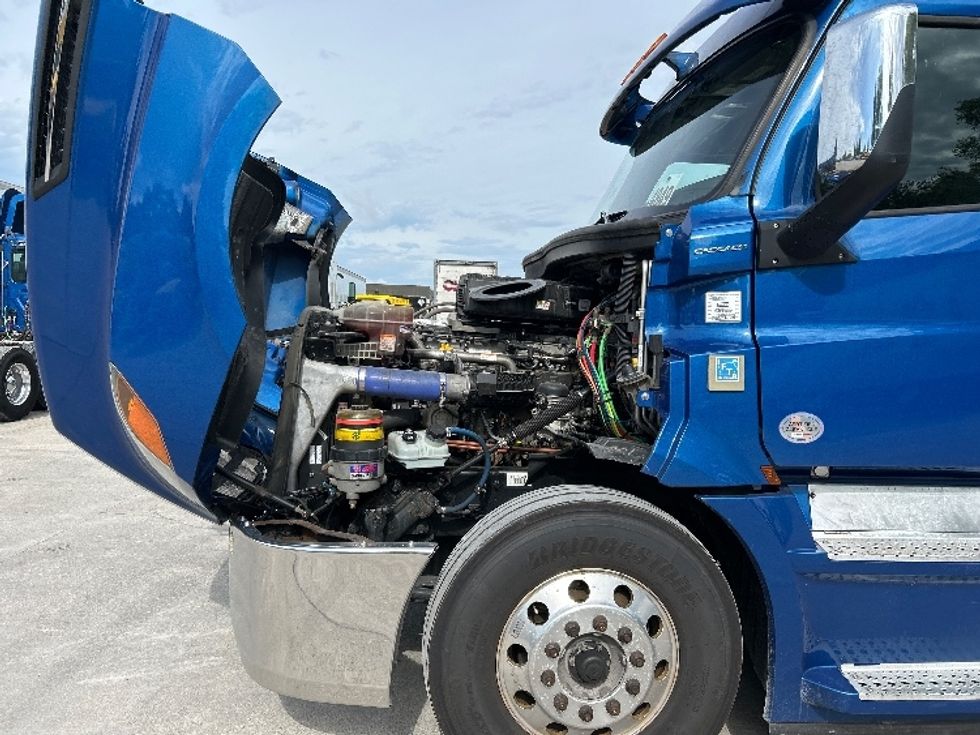 Sleeper Tractor-Heavy Duty Tractors-Freightliner-2020-T12664ST-Des Moines-IA-537,192\n\t\tmiles-$ 60,000 - Image 20