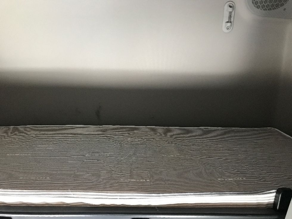 Sleeper Tractor-Heavy Duty Tractors-Freightliner-2020-T12664ST-Des Moines-IA-565,025\n\t\tmiles-$ 54,500 - Image 17