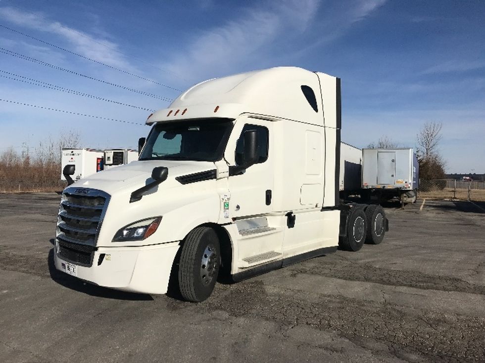 Sleeper Tractor-Heavy Duty Tractors-Freightliner-2020-T12664ST-Des Moines-IA-565,025\n\t\tmiles-$ 54,500 - Image 3