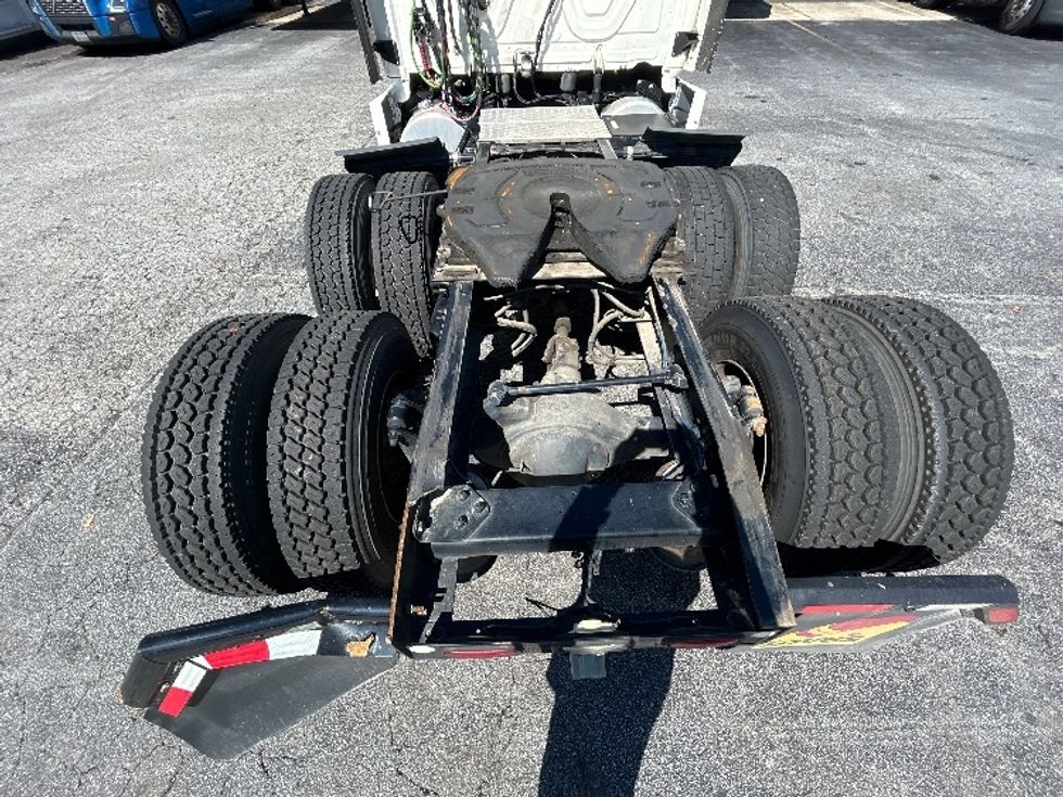Sleeper Tractor-Heavy Duty Tractors-Freightliner-2020-T12664ST-Duluth-GA-388,679\n\t\tmiles-$ 64,500 - Image 6