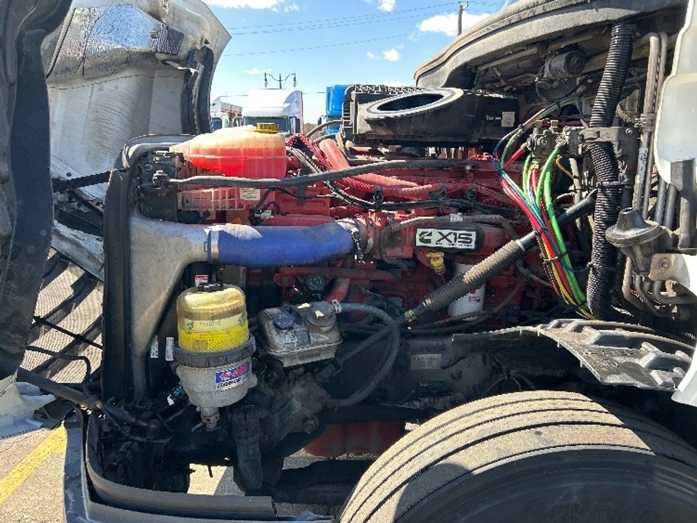 Sleeper Tractor-Heavy Duty Tractors-Freightliner-2020-T12664ST-East Chicago-IN-246,132\n\t\tmiles-$ 71,250 - Image 21