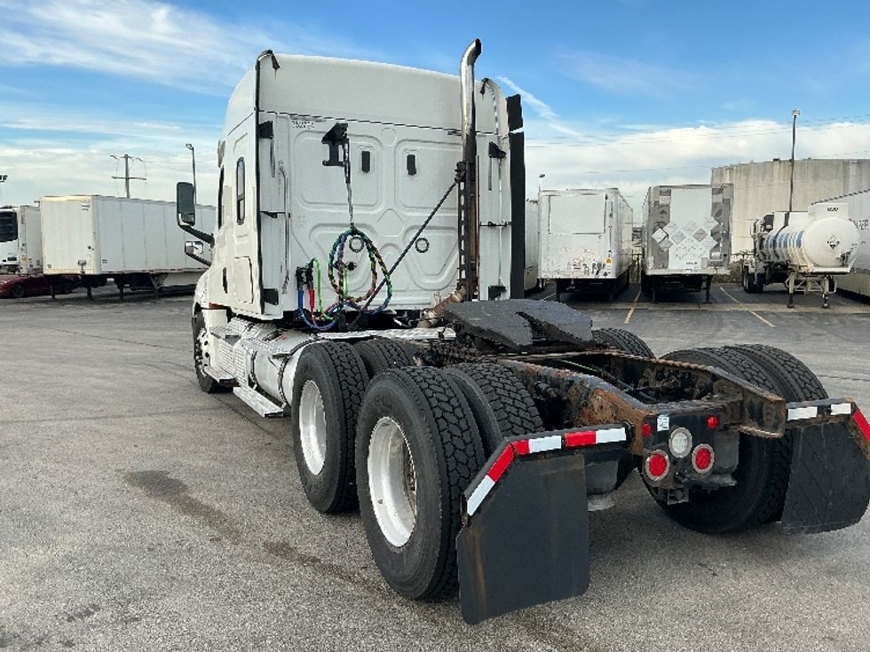 Sleeper Tractor-Heavy Duty Tractors-Freightliner-2020-T12664ST-East Chicago-IN-275,949\n\t\tmiles-$ 74,000 - Image 5