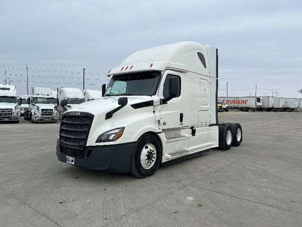 Sleeper Tractor-Heavy Duty Tractors-Freightliner-2020-T12664ST-East Chicago-IN-381,023\n\t\tmiles-$ 64,750 - Image 3
