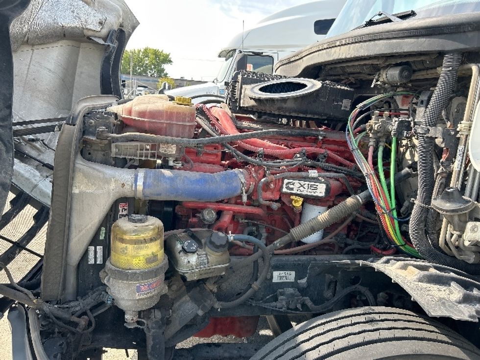 Sleeper Tractor-Heavy Duty Tractors-Freightliner-2020-T12664ST-East Chicago-IN-461,021\n\t\tmiles-$ 65,000 - Image 21