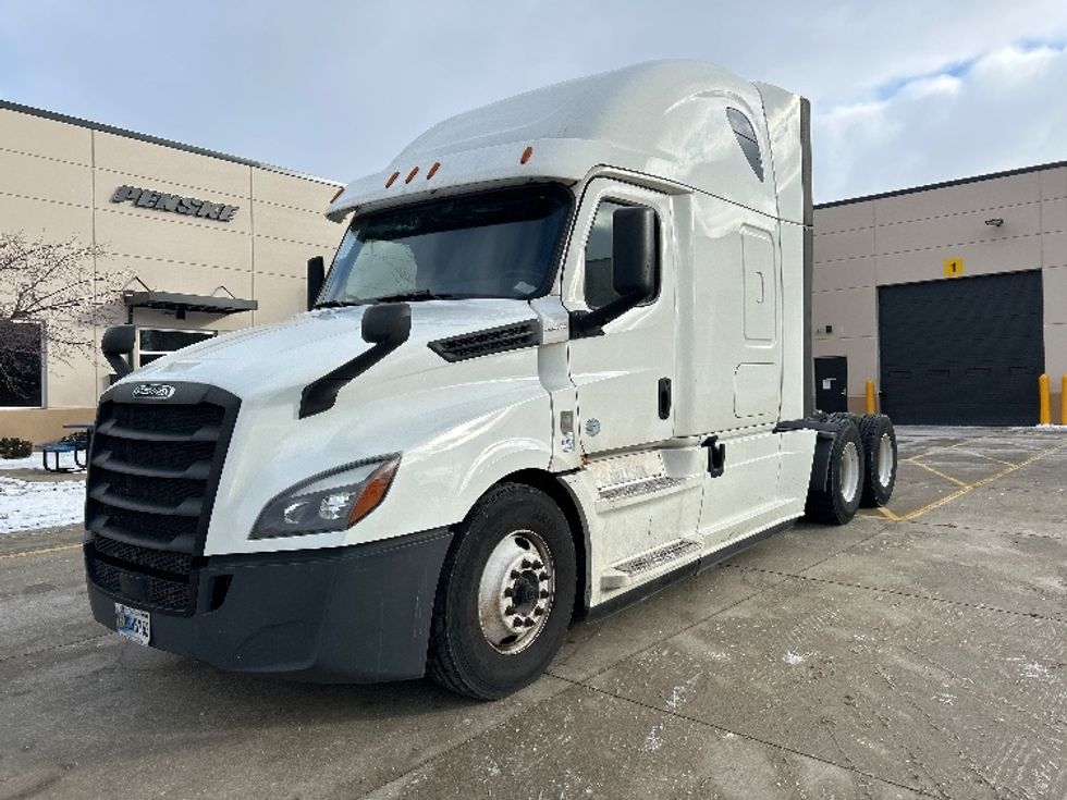 Sleeper Tractor-Heavy Duty Tractors-Freightliner-2020-T12664ST-East Chicago-IN-470,576\n\t\tmiles-$ 59,750 - Image 3