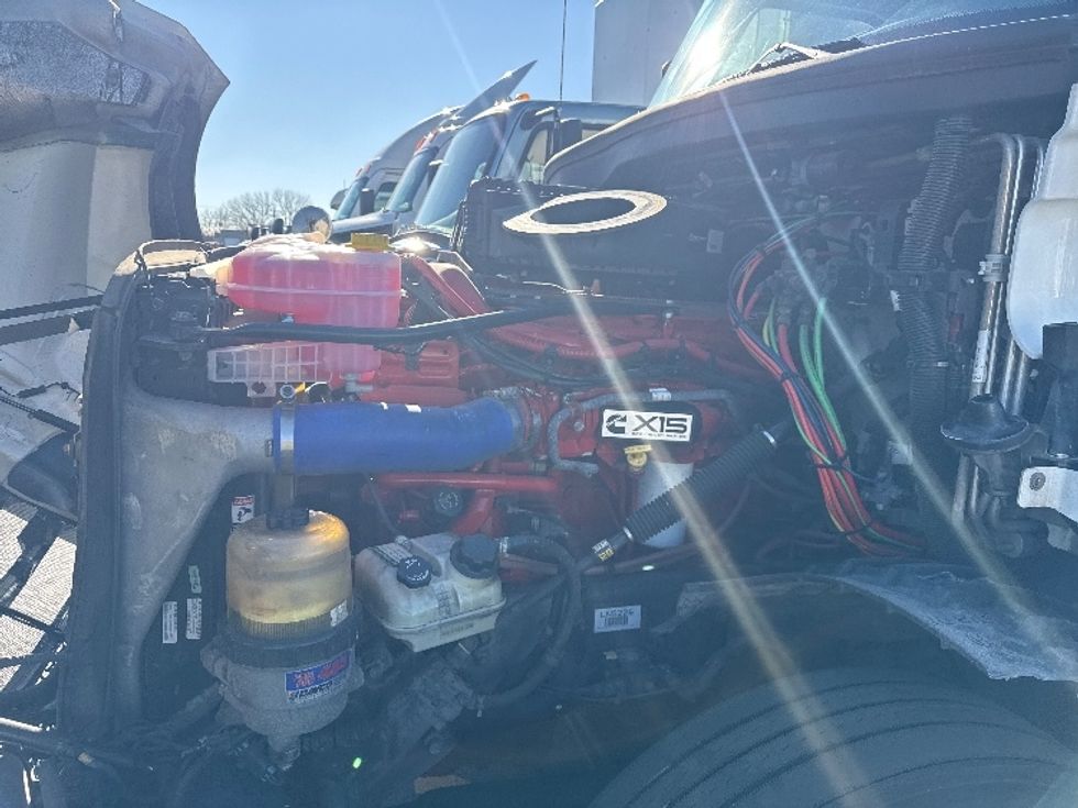 Sleeper Tractor-Heavy Duty Tractors-Freightliner-2020-T12664ST-East Chicago-IN-495,856\n\t\tmiles-$ 60,500 - Image 18