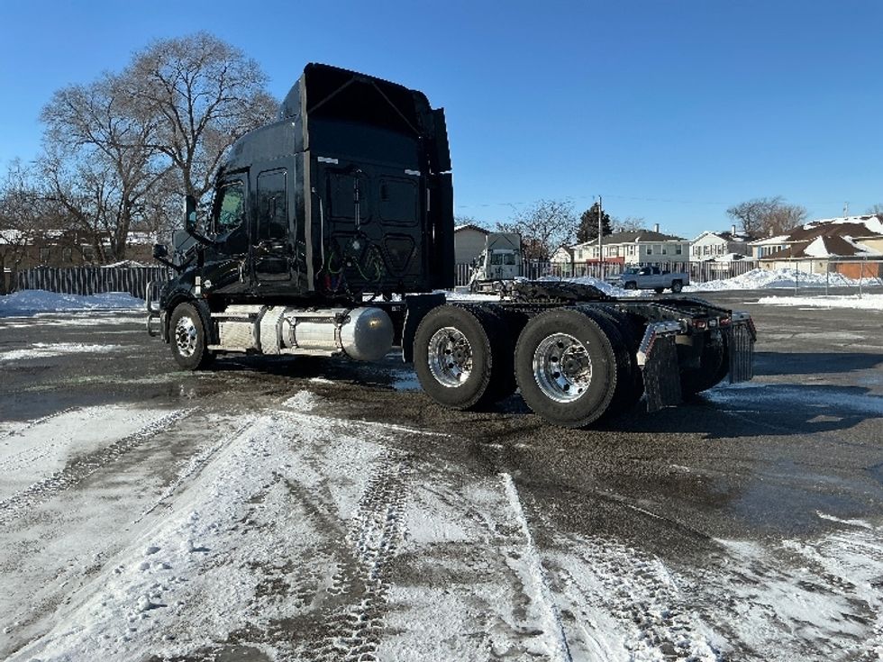 Sleeper Tractor-Heavy Duty Tractors-Freightliner-2020-T12664ST-East Chicago-IN-499,005\n\t\tmiles-$ 54,500 - Image 5
