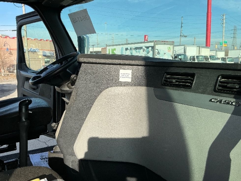 Sleeper Tractor-Heavy Duty Tractors-Freightliner-2020-T12664ST-East Chicago-IN-501,157\n\t\tmiles-$ 54,500 - Image 15