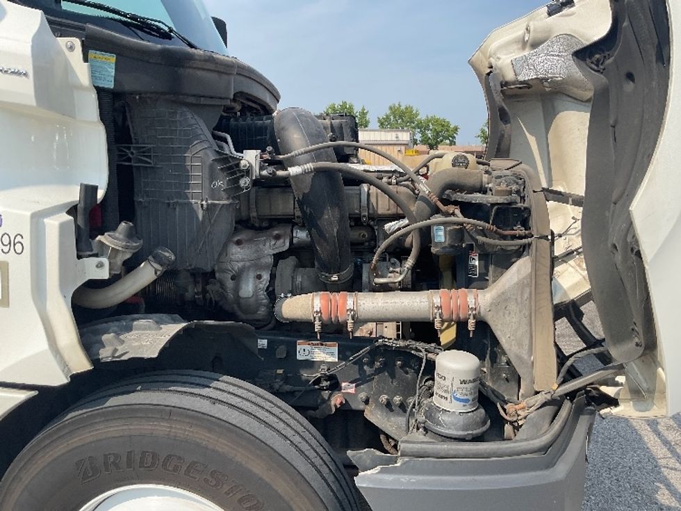 Sleeper Tractor-Heavy Duty Tractors-Freightliner-2020-T12664ST-East Chicago-IN-526,620\n\t\tmiles-$ 58,750 - Image 20