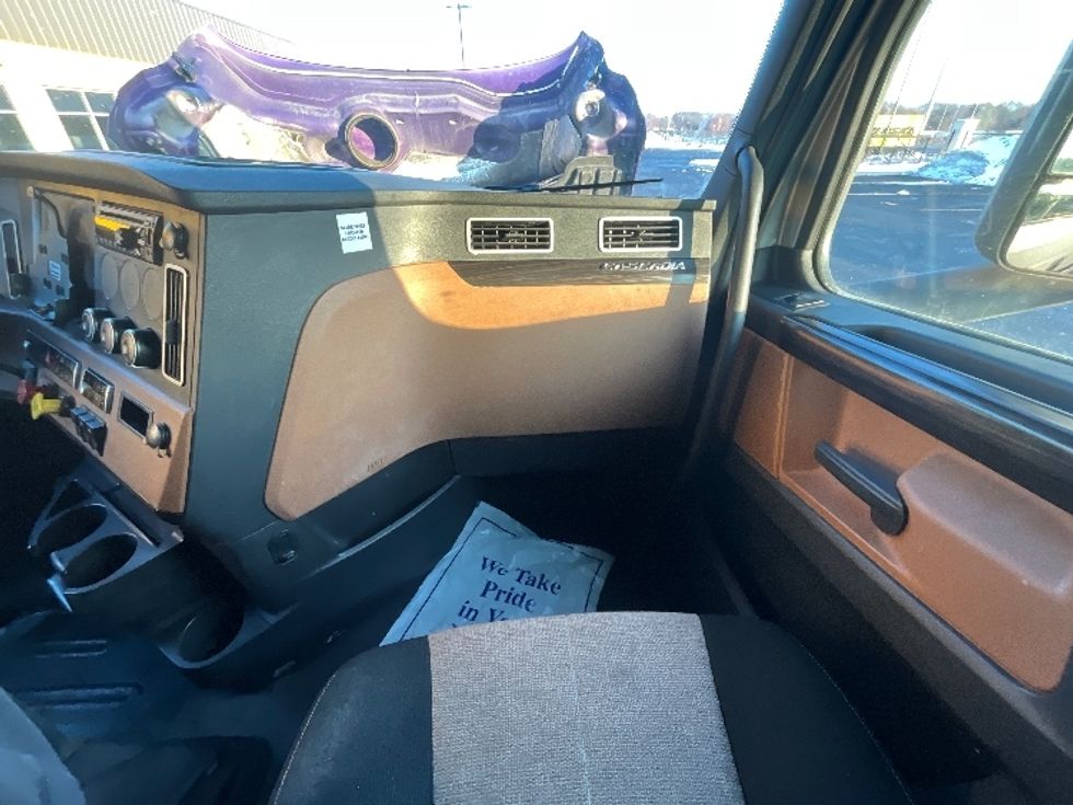 Sleeper Tractor-Heavy Duty Tractors-Freightliner-2020-T12664ST-East Chicago-IN-532,953\n\t\tmiles-$ 59,750 - Image 14